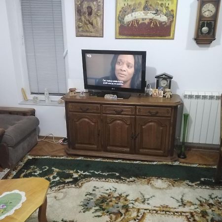 Kraljevski Apartman Kraljevo Esterno foto