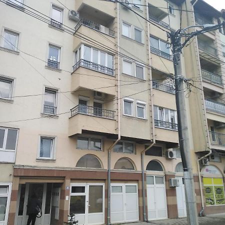 Kraljevski Apartman Kraljevo Esterno foto