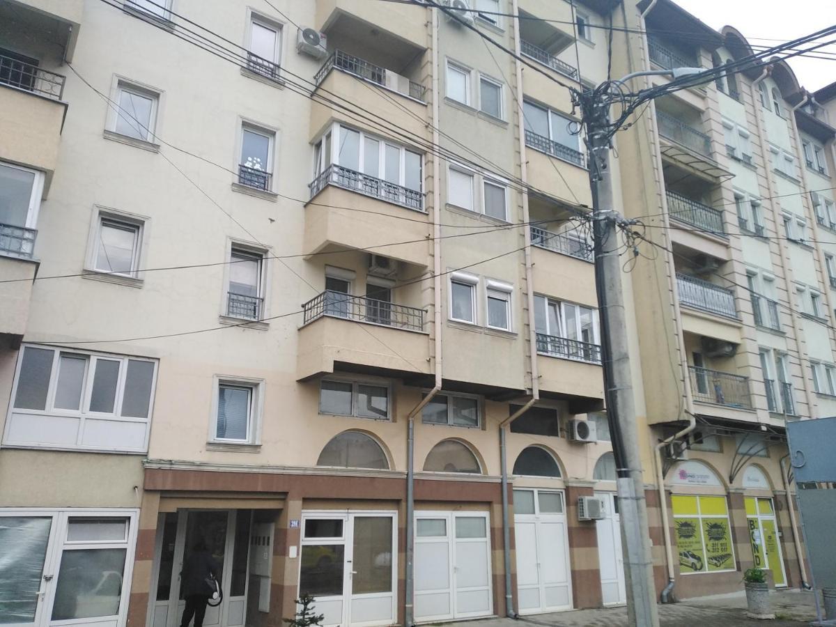 Kraljevski Apartman Kraljevo Esterno foto