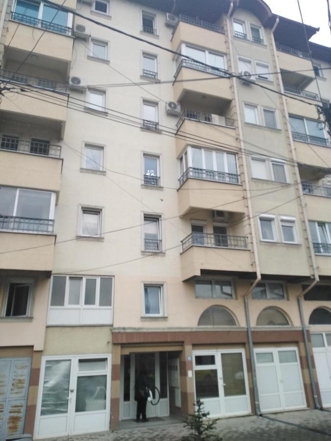 Kraljevski Apartman Kraljevo Esterno foto